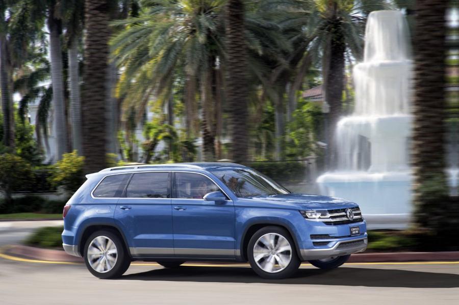  Volkswagen CrossBlue Concept 2013 года  (фото 8 из 78)